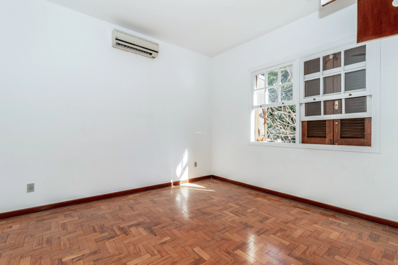 Casa próxima à Praça Gastão Vidigal - Imagem 10