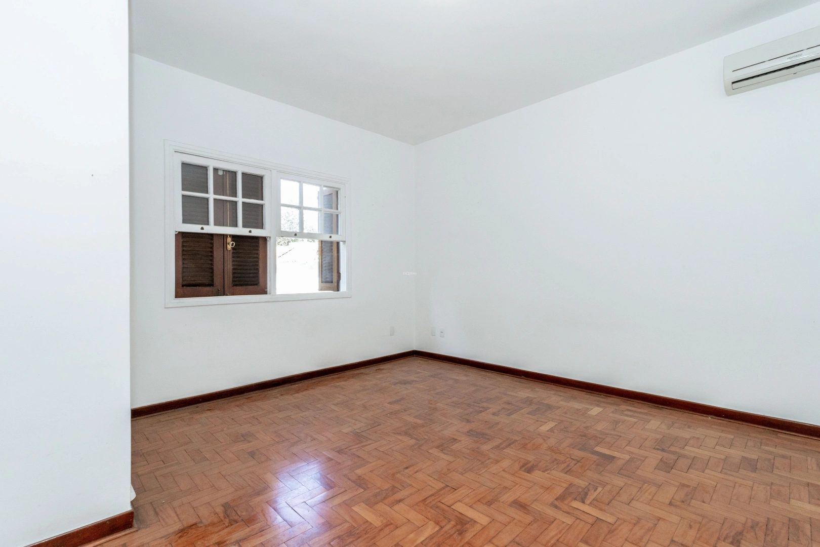 Casa próxima à Praça Gastão Vidigal - Imagem 13