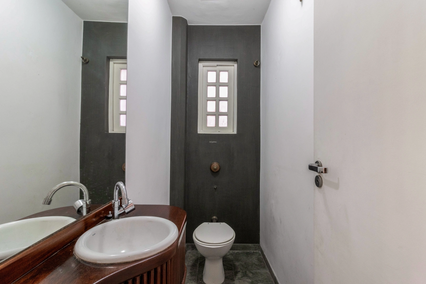 Casa próxima à Praça Gastão Vidigal - Imagem 9