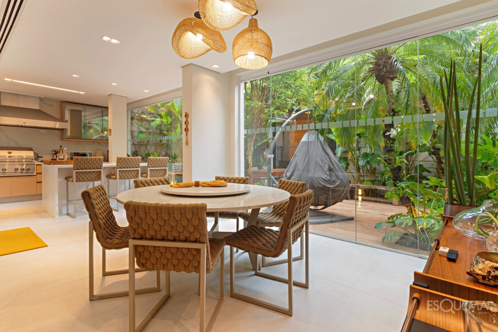 Casa em condomínio ao lado do Parque Ibirapuera com projeto contemporâneo - Imagem 14