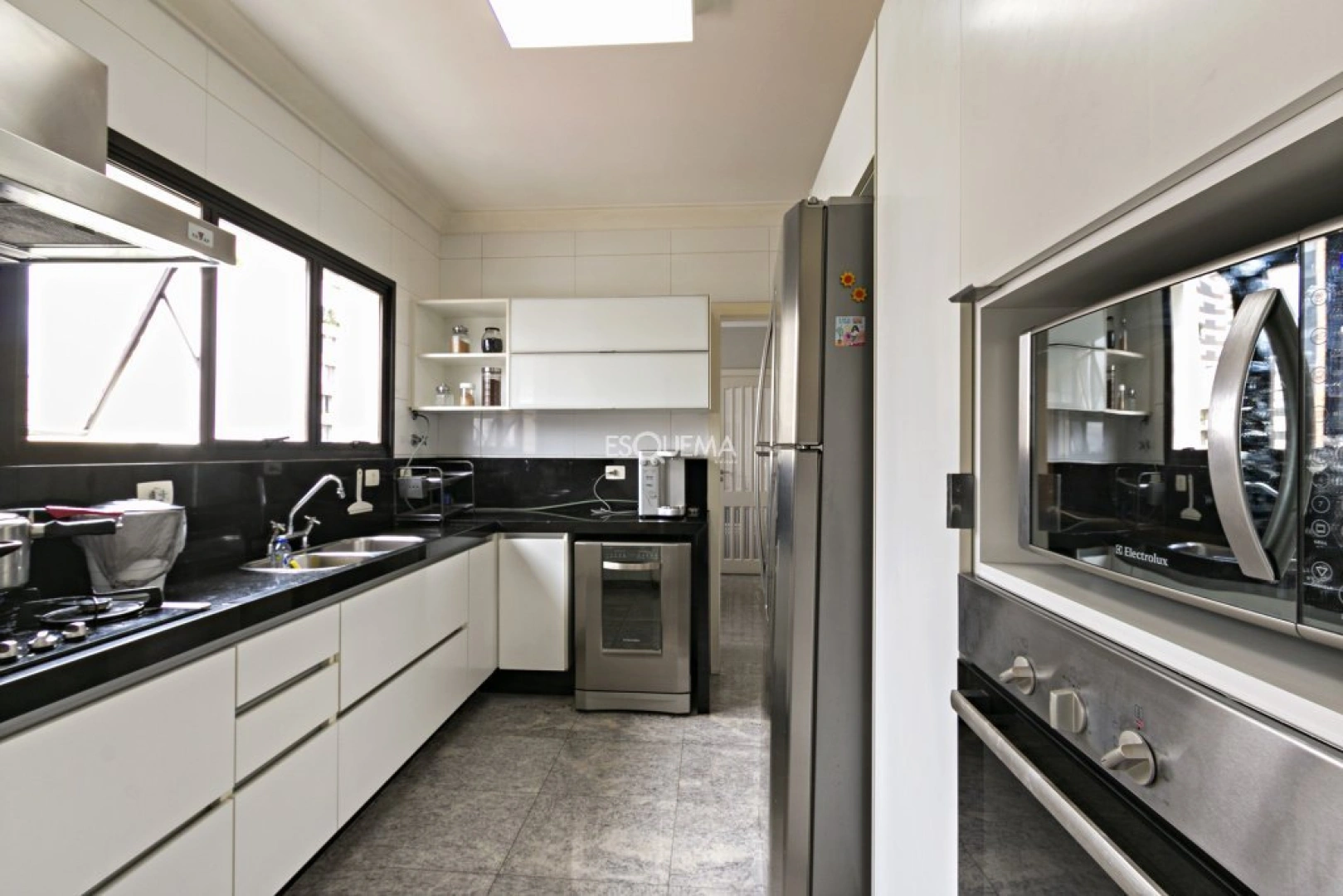 Apartamento em prédio com um por andar - Imagem 12