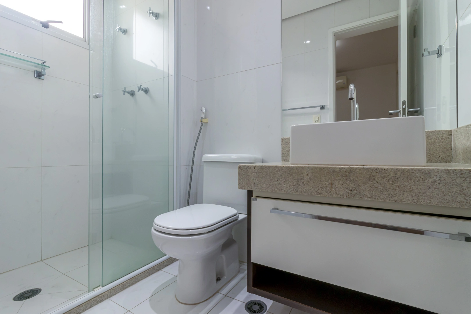 Apartamento em prédio novo com lazer - Imagem 8