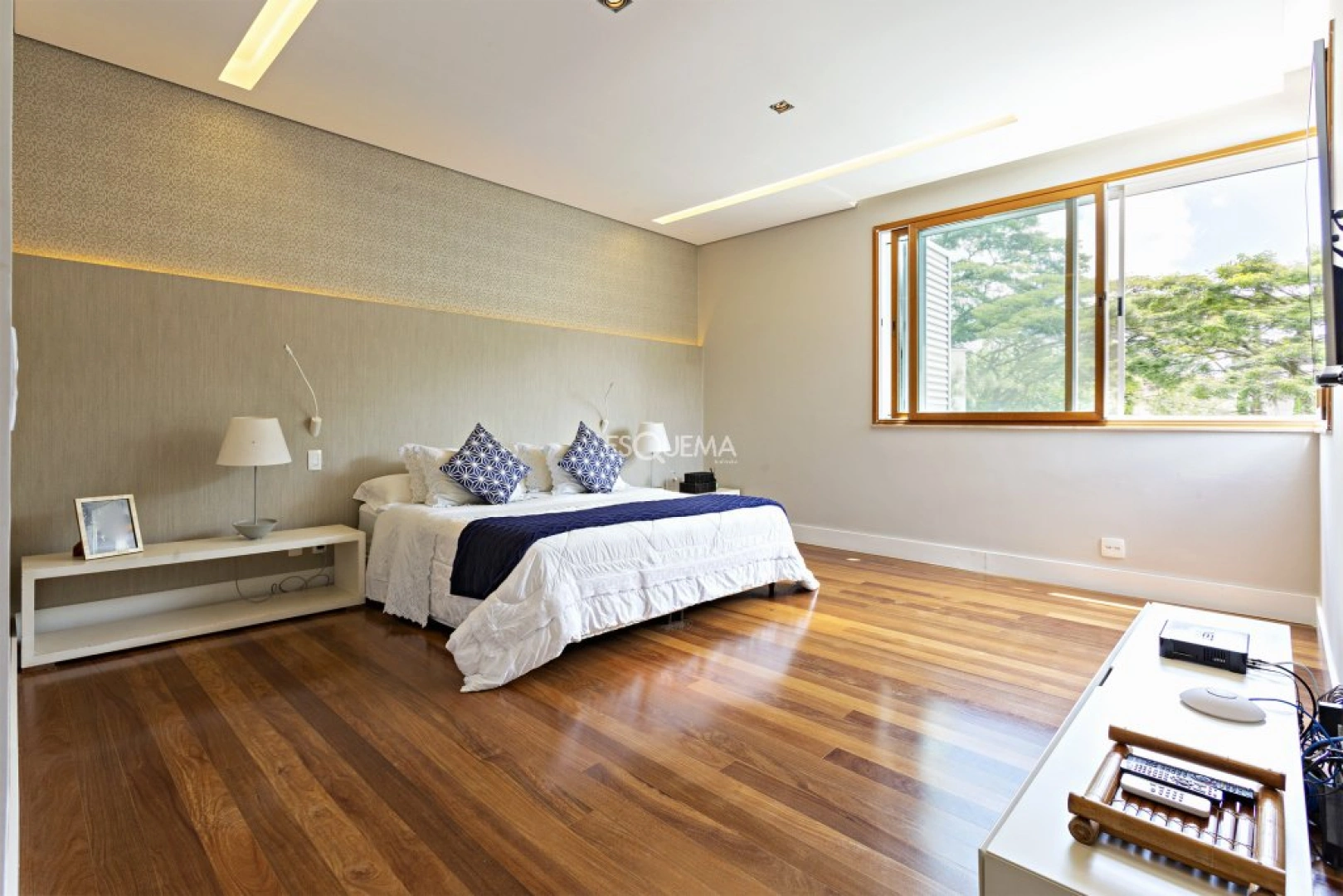 Casa reformada com projeto moderno - Imagem 11