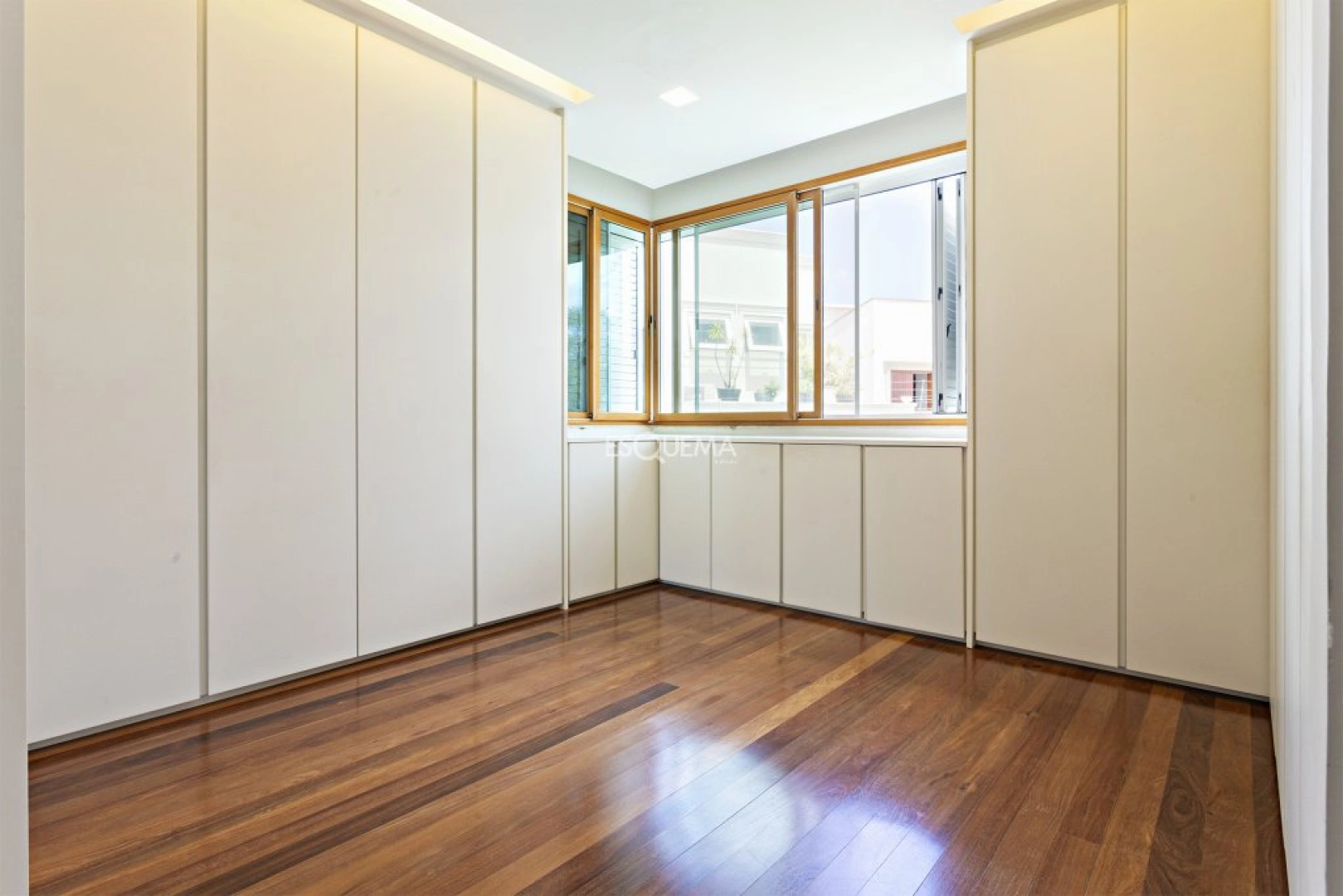 Casa reformada com projeto moderno - Imagem 12