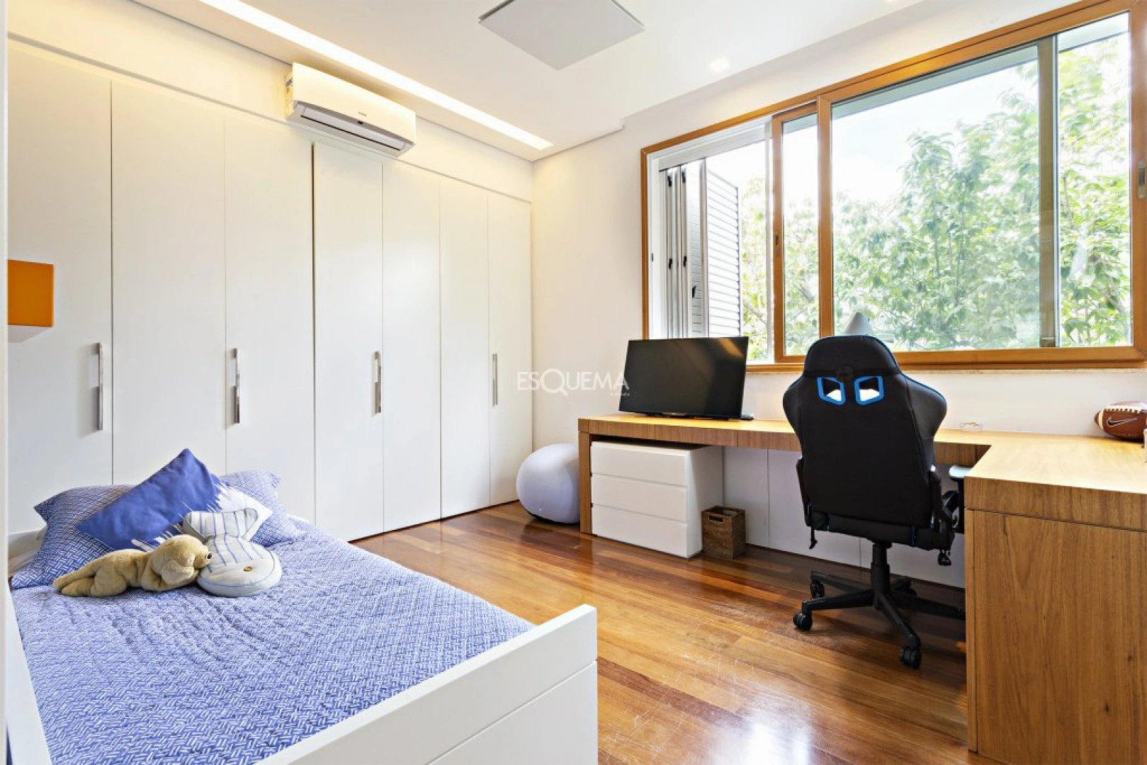 Casa reformada com projeto moderno - Imagem 15