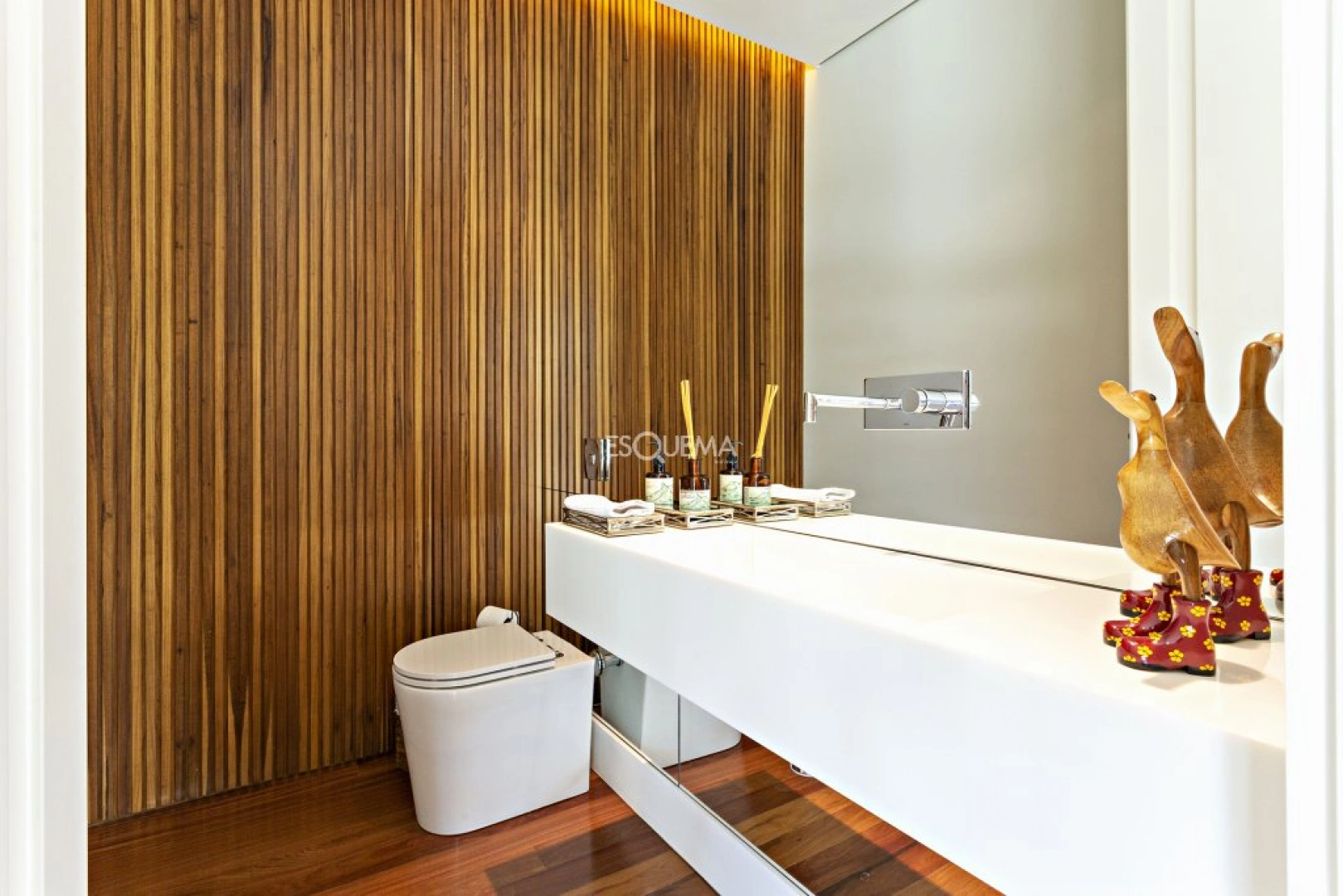 Casa reformada com projeto moderno - Imagem 9