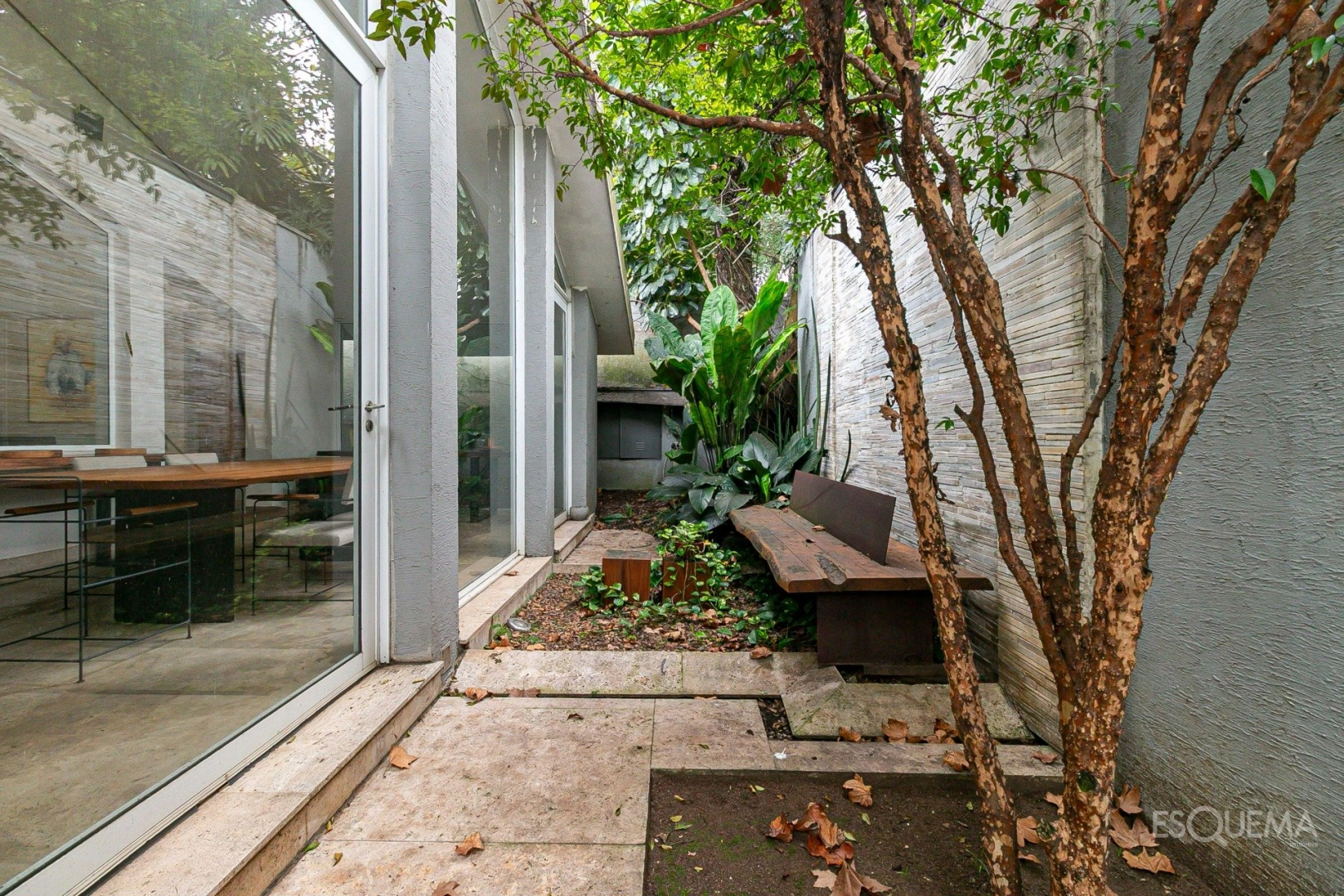 Casa com projeto de Marcos Tomanik - Imagem 14