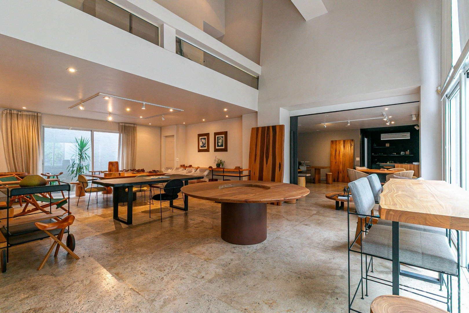 Casa com projeto de Marcos Tomanik - Imagem 1