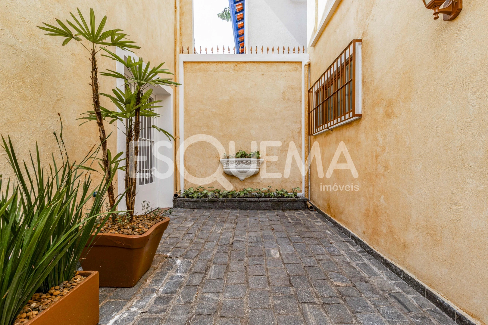 Casa em rua tranquila e com segurança reforçada - Imagem 11
