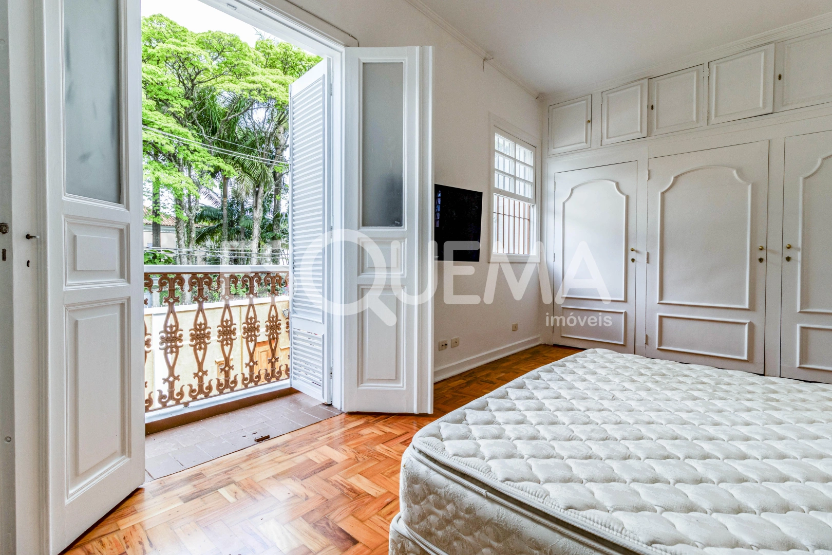 Casa em rua tranquila e com segurança reforçada - Imagem 13
