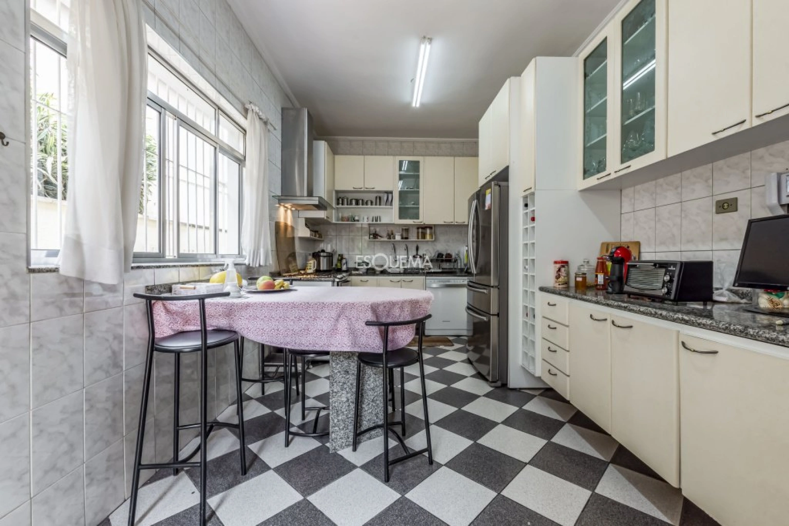 Casa térrea com amplo terraço - Imagem 15