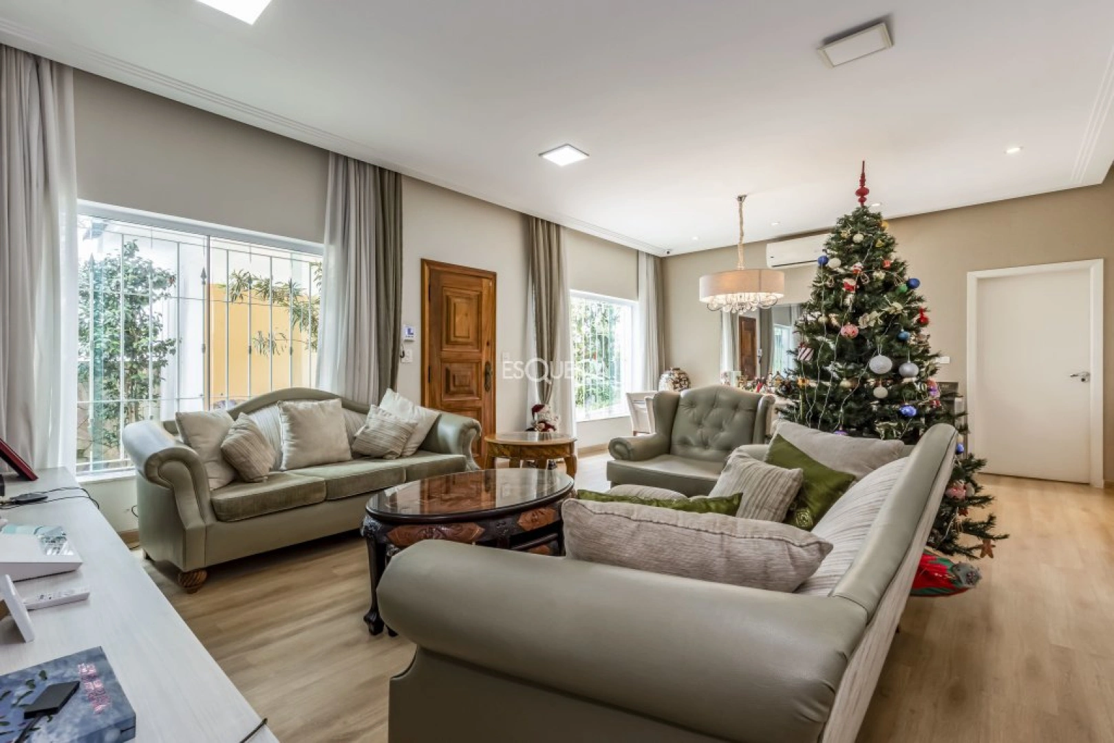 Casa térrea com amplo terraço - Imagem 2