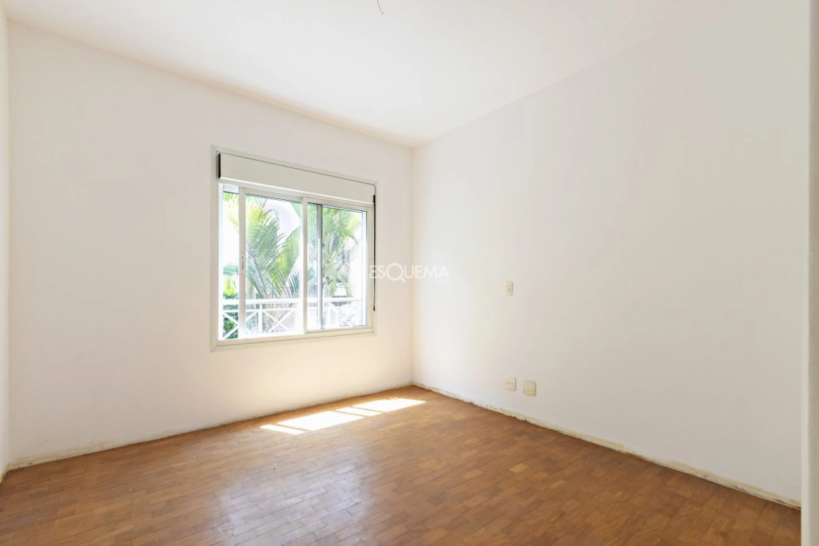 Casa em rua tranquila - Imagem 11