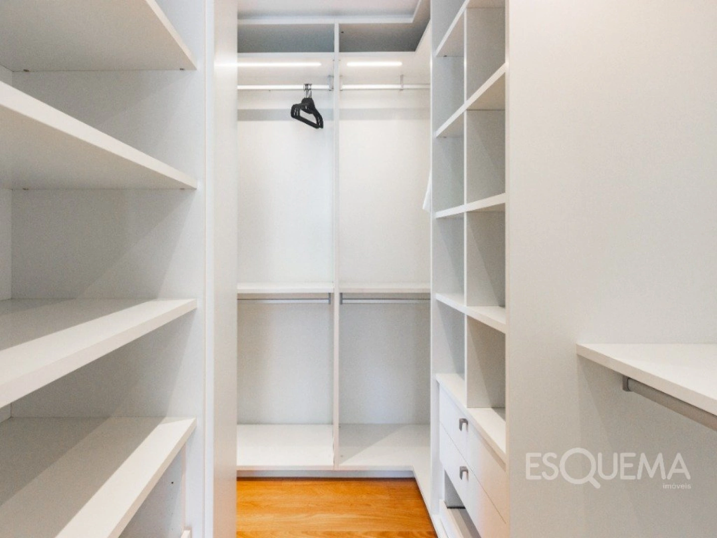 Apartamento clássico em localização nobre - Imagem 15