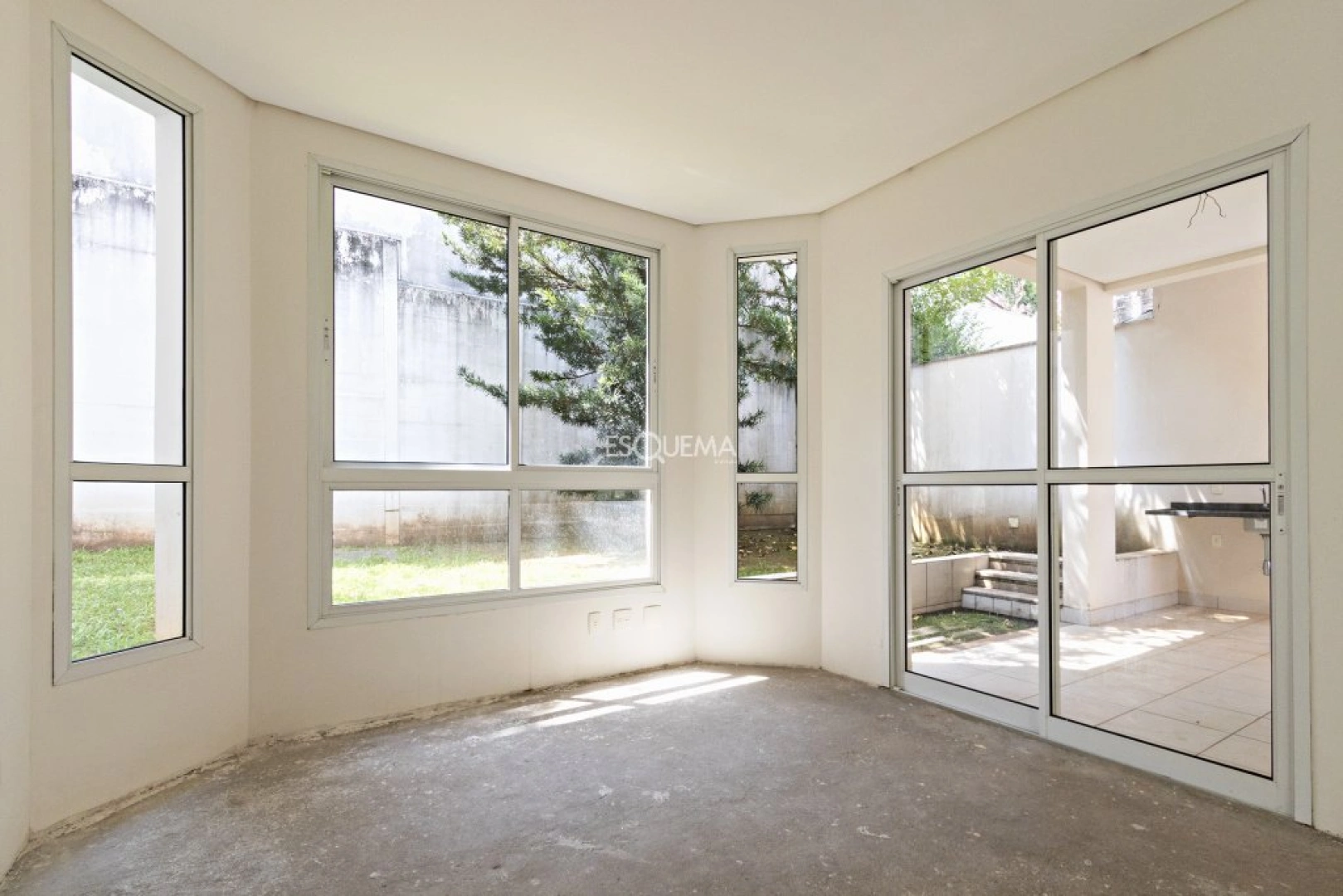 Casa em rua tranquila em condomínio fechado - Imagem 6