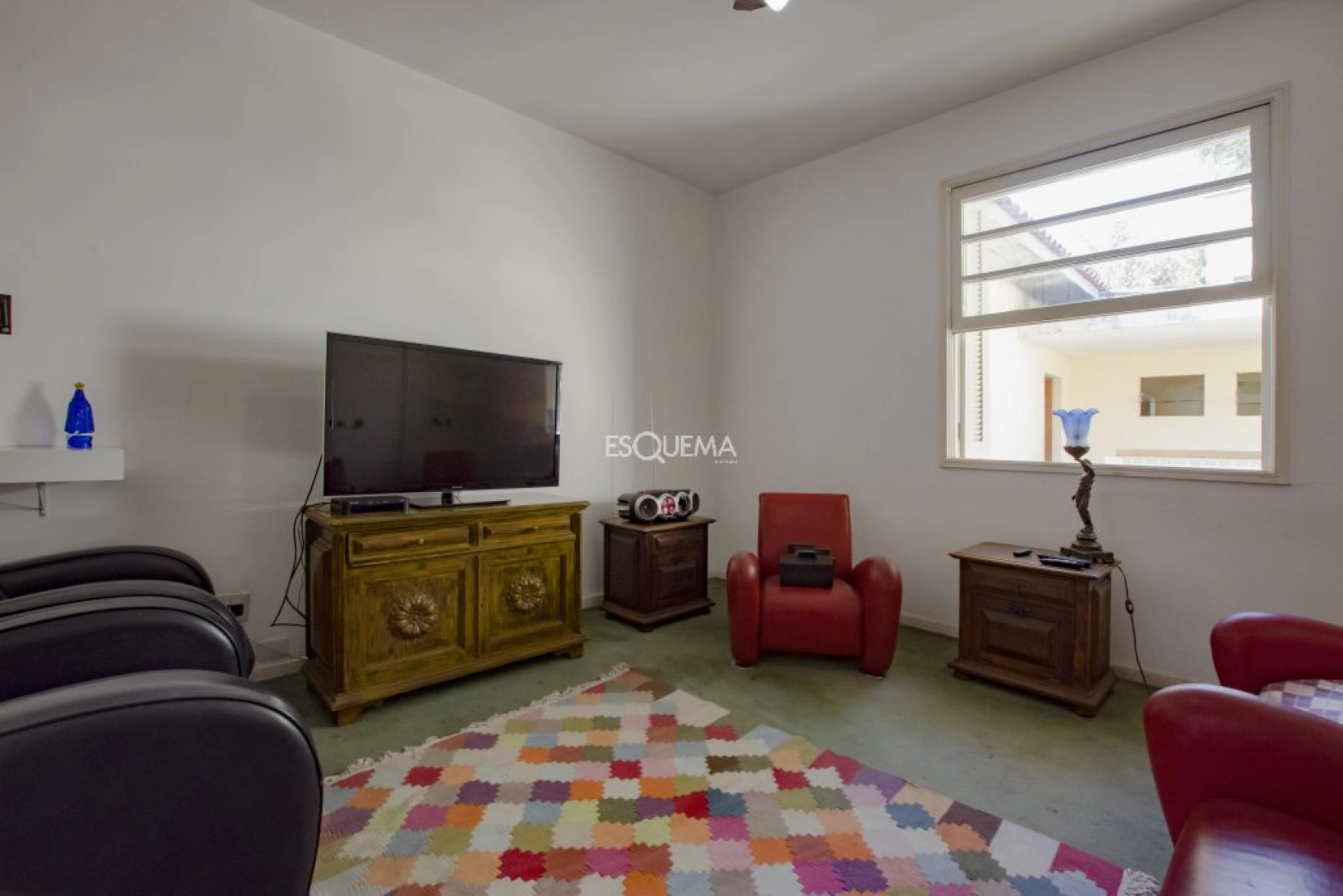 Casa em localização privilegiada com potencial para reforma - Imagem 11