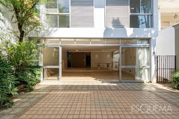 Casa na Vila Nova Conceição próxima ao Parque Ibirapuera