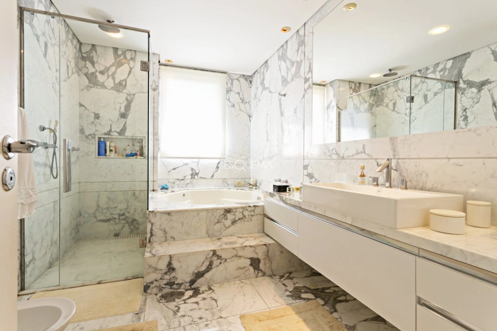 Duplex com área externa e vista 360° - Imagem 14