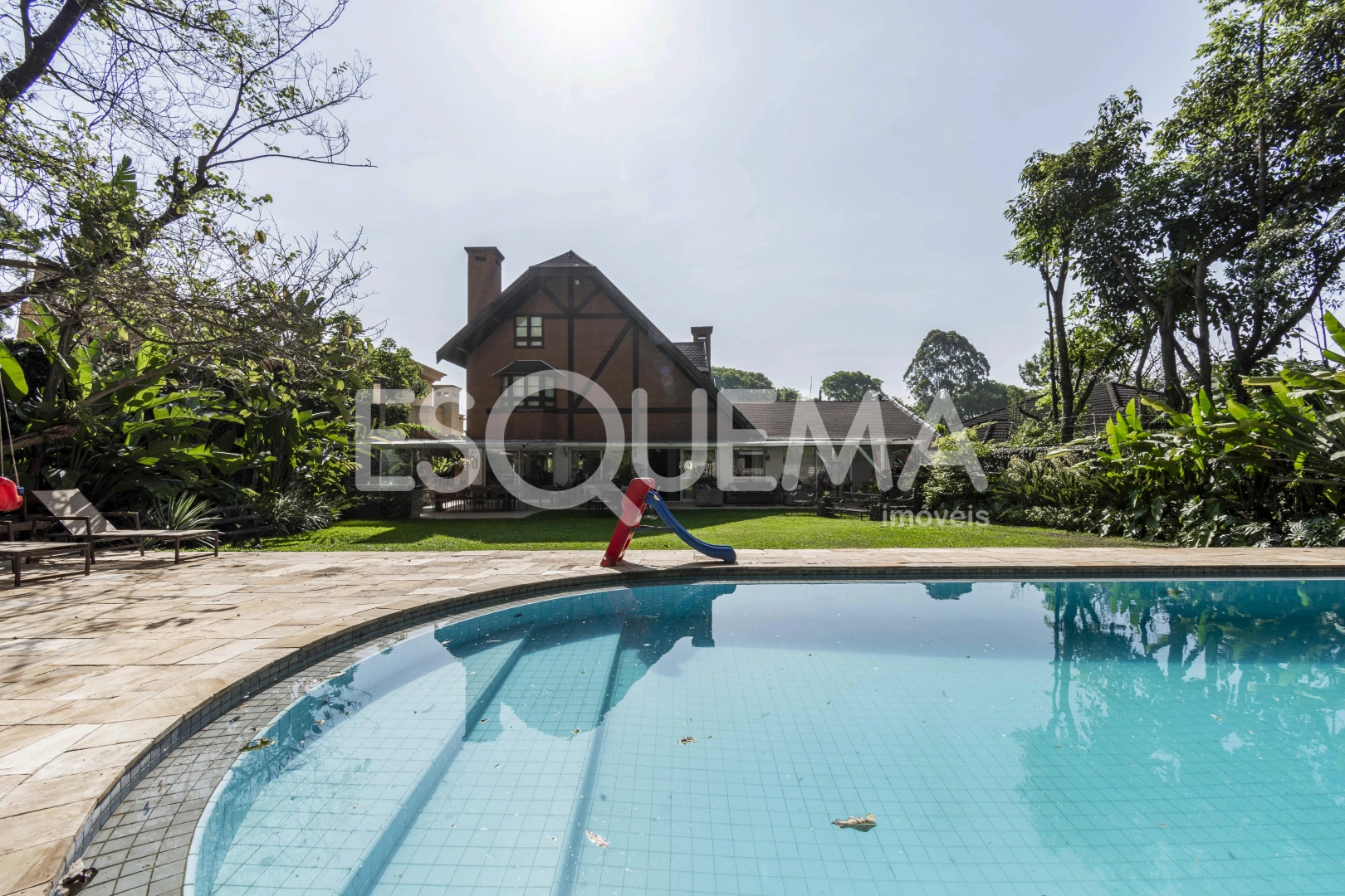 Casa de condomínio em rua arborizada no Morumbi - Imagem 4