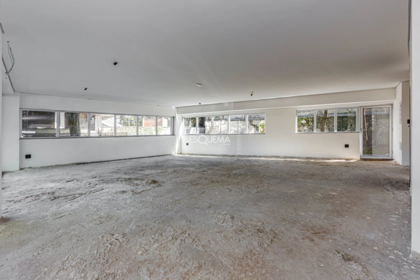 Prédio comercial novo - Imagem 12
