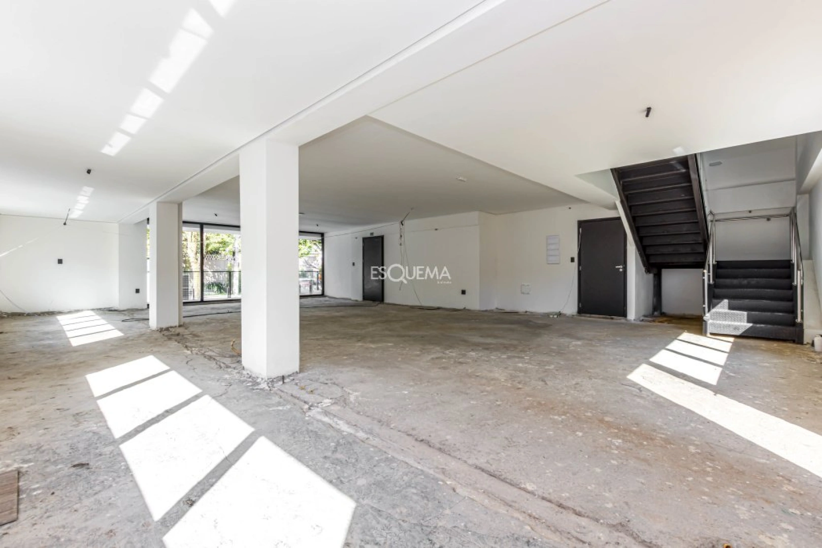 Prédio comercial novo - Imagem 14