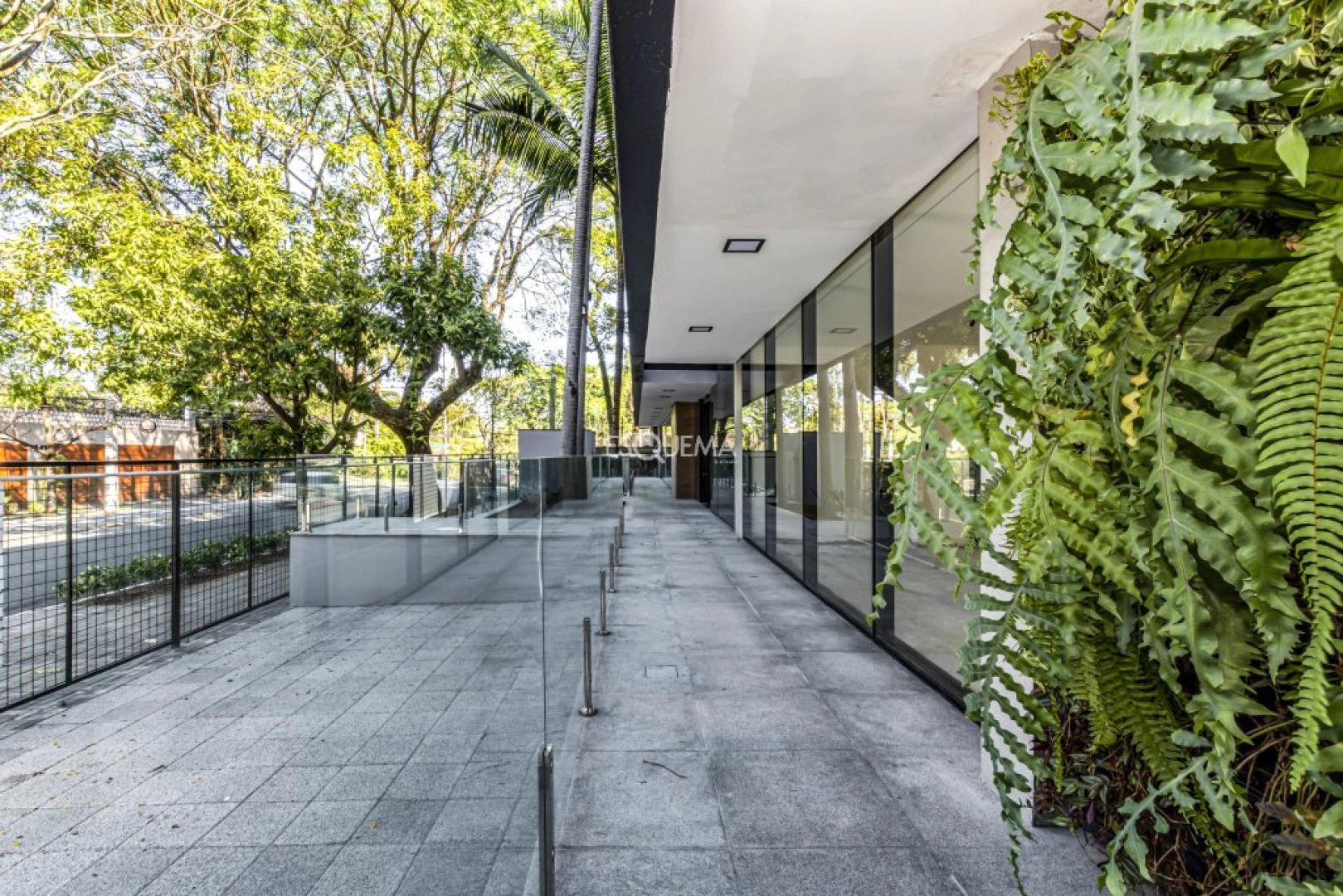 Prédio comercial novo - Imagem 1
