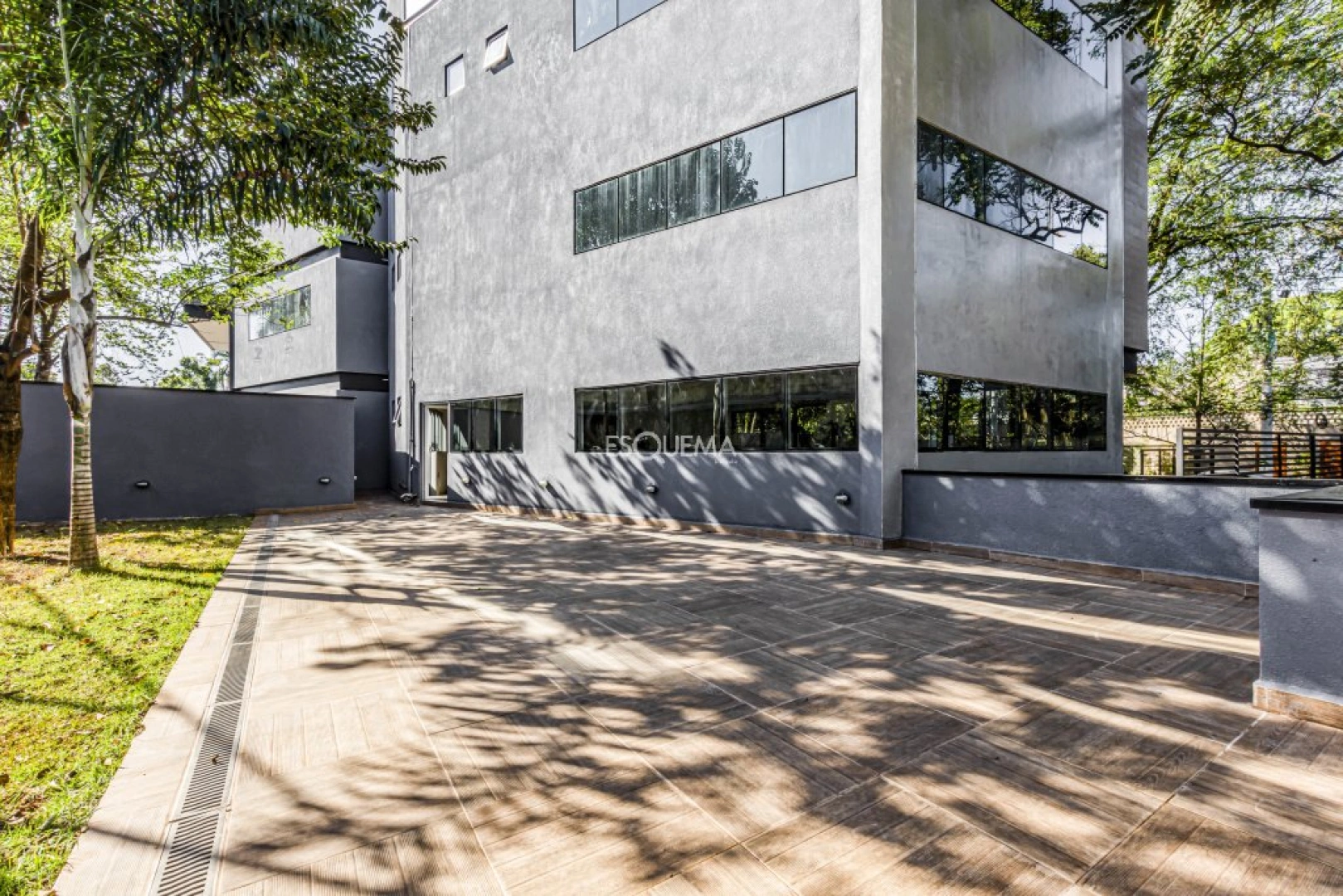 Prédio comercial novo - Imagem 4