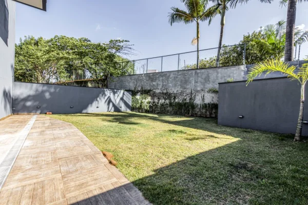 Prédio comercial novo