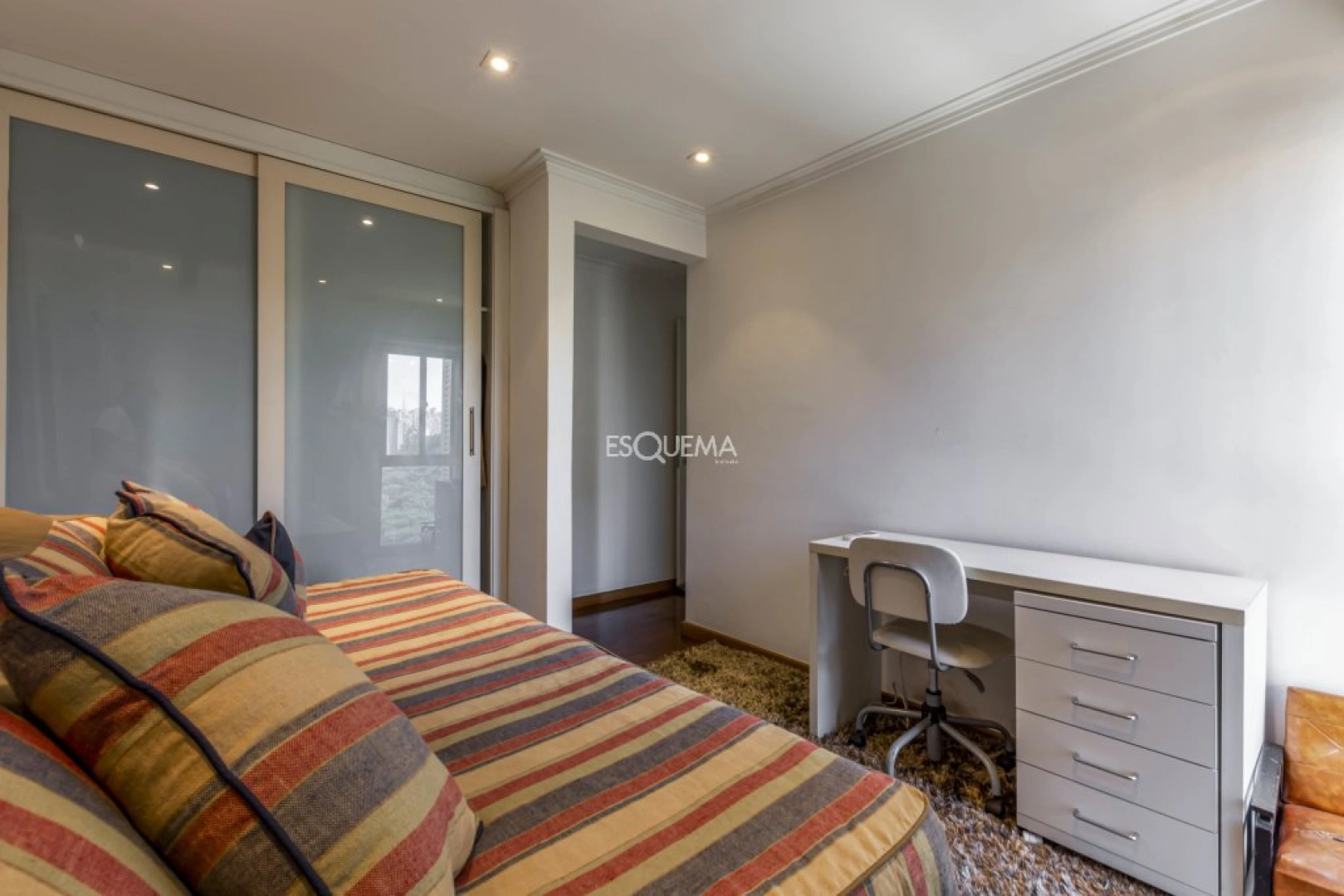 Apartamento com vista privilegiada - Imagem 15