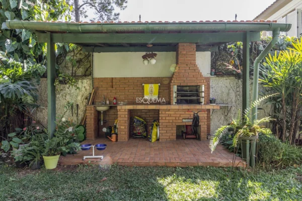 Casa em excelente localização na Cidade Jardim