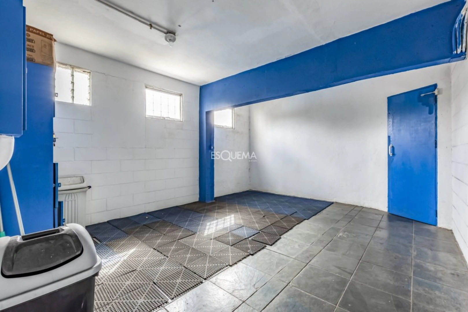 Prédio comercial com três pavimentos - Imagem 10