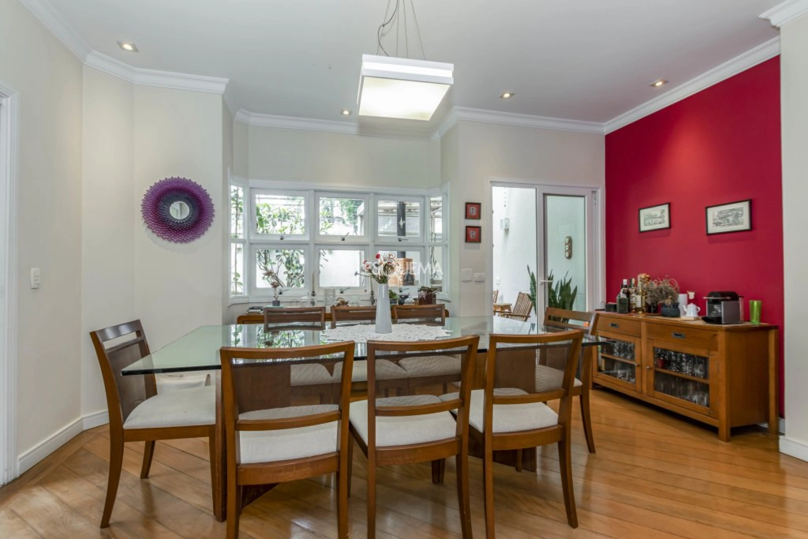 Casa em condomínio com jardim - Imagem 8