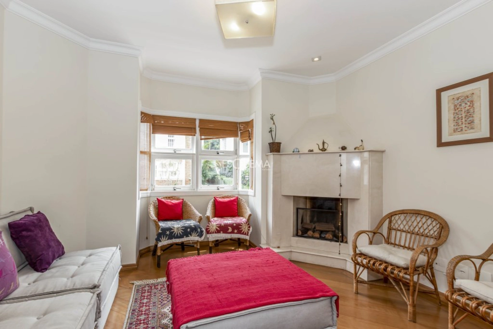 Casa em condomínio com jardim - Imagem 9