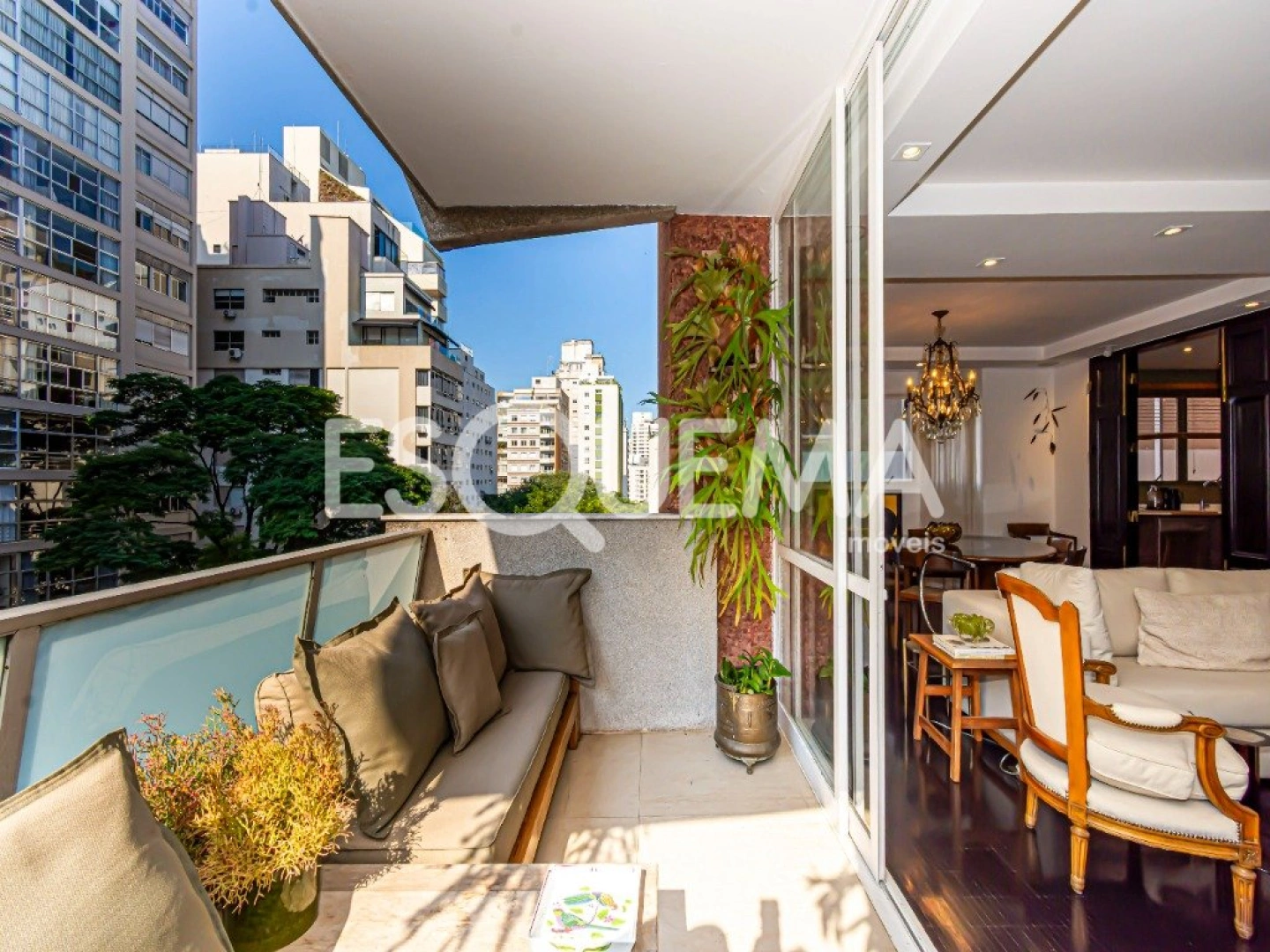 Apartamento reformado em um dos melhores endereços do Jardim América - Imagem 1