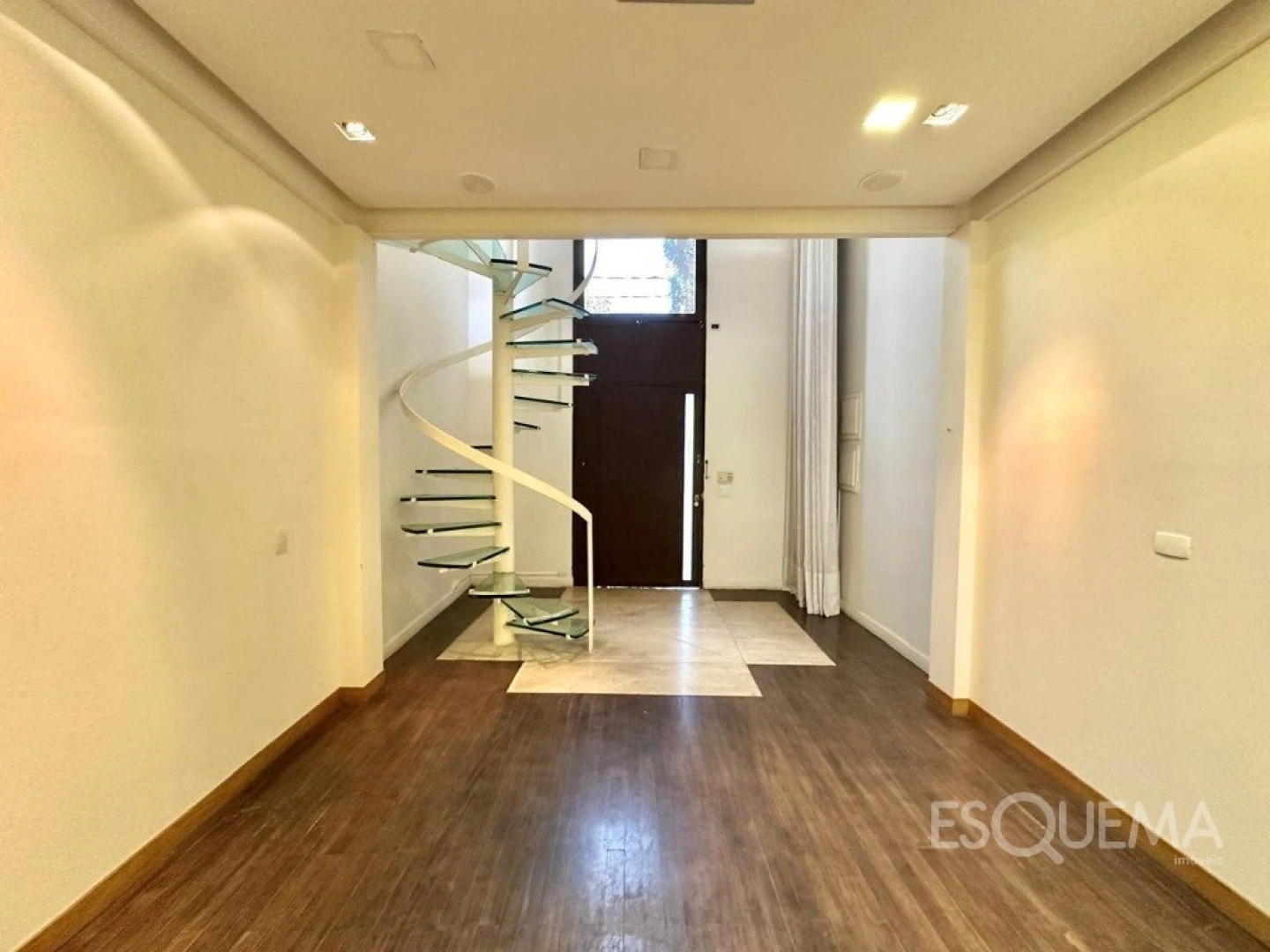 Casa charmosa e versátil próxima à Alameda Gabriel Monteiro da Silva - Imagem 2
