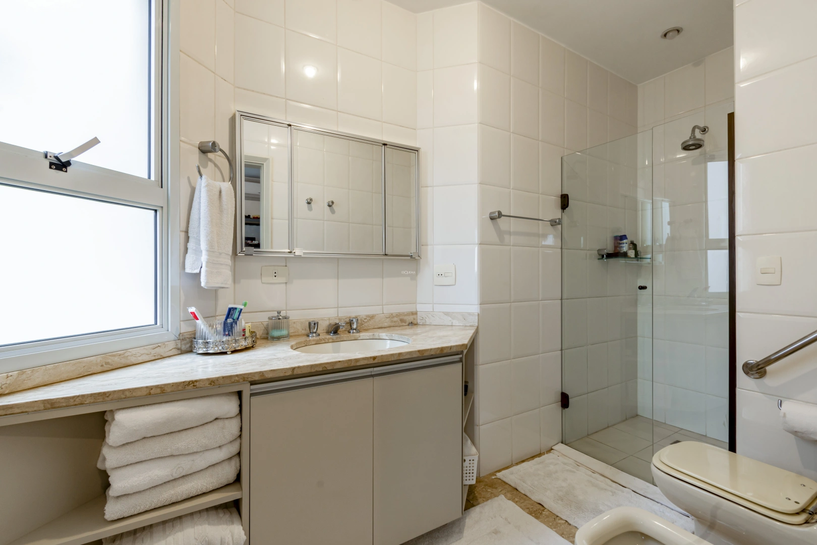 Apartamento reformado com vista para o Parque do Povo - Imagem 11