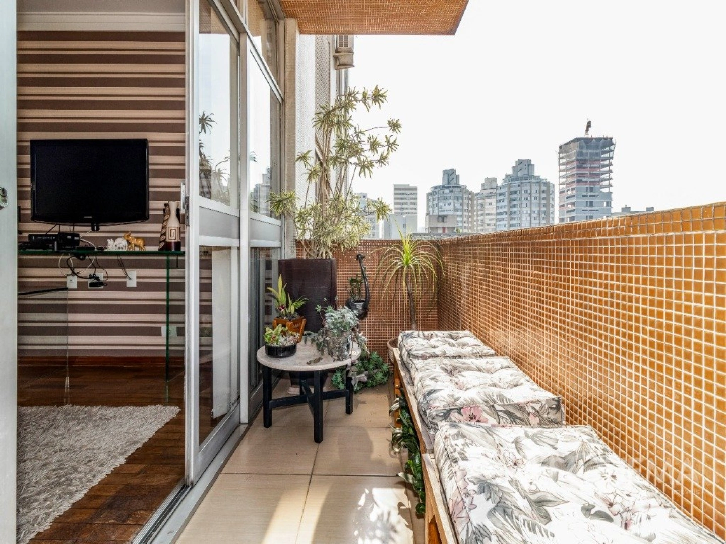 Apartamento em andar alto com vista privilegiada - Imagem 4