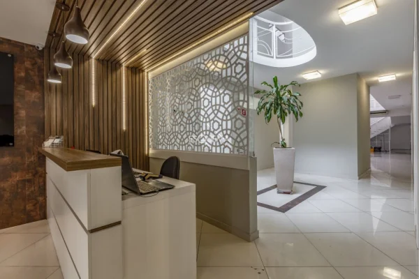 Casa comercial reformada para venda ou locação no Jardim Paulista