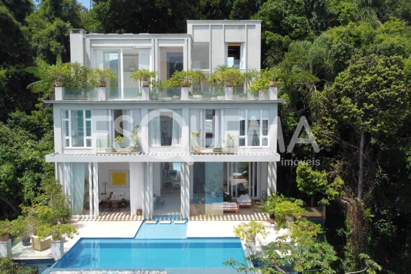 Casa com vista para as praias de Iporanga e Taguaíba